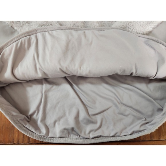 Nike Women's Beige‎ Sherpa Therma Fleece Hoodie Pullover Size Large Athleisure - Picture 8 of 14